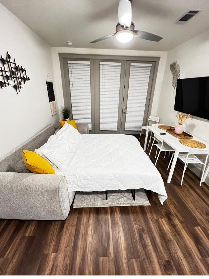1 Bedroom W Balcony View Resort Pool Free Parking แอดดิสัน ภายนอก รูปภาพ